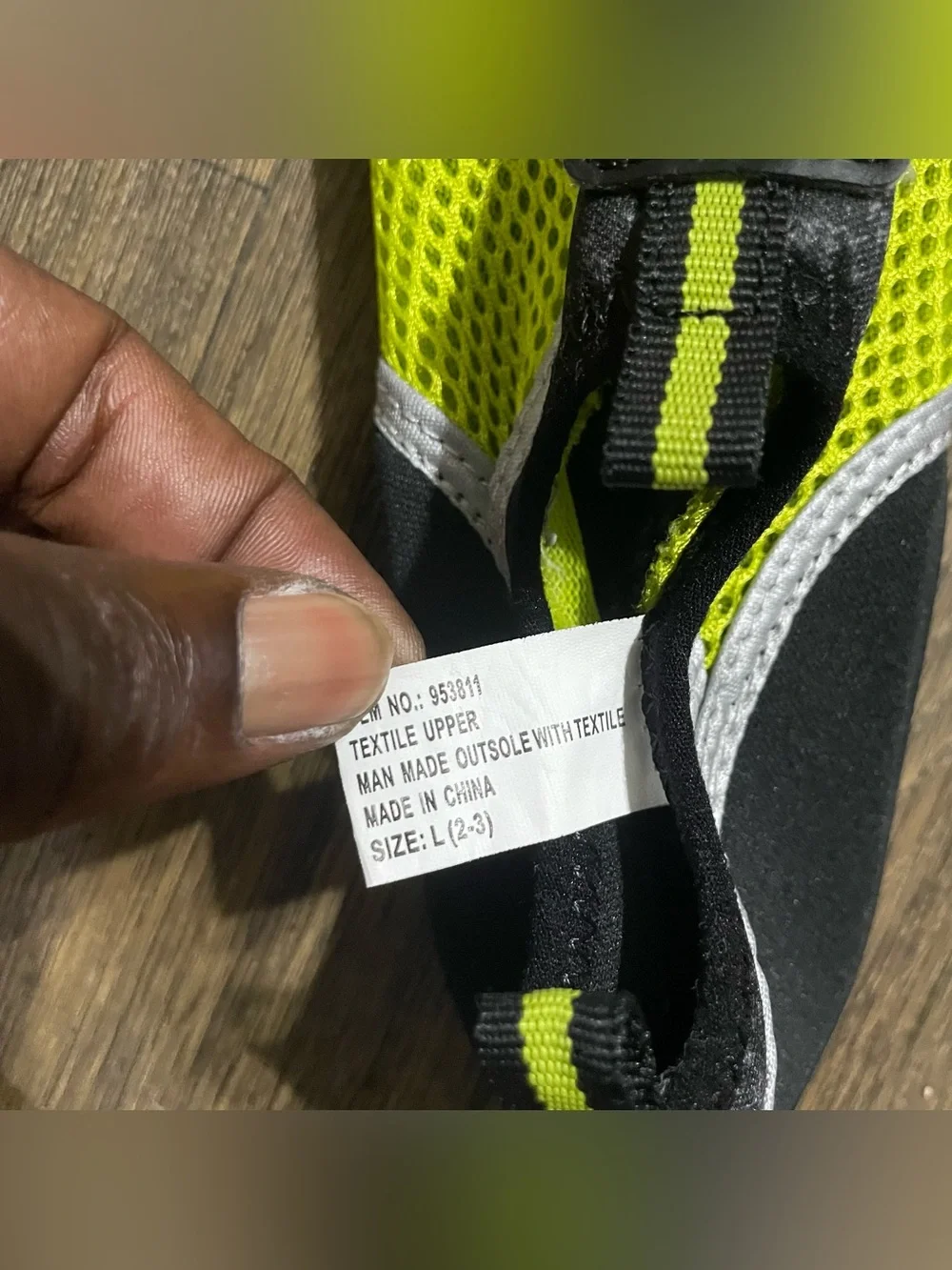 Kids Slip-On Water Shoes – Black/Neon Yellow – Size L (Fits Kids 2–3)